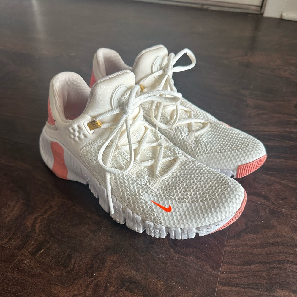 Women’s Nike Free Metcon 4 - Ivory & Orange - Size 9.5